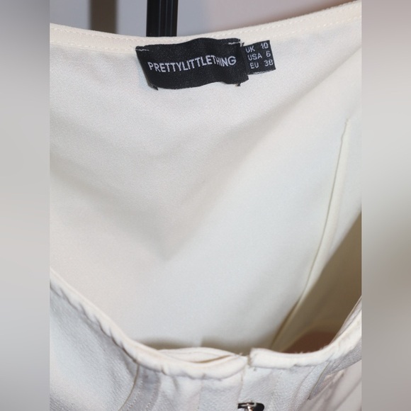 PrettyLittleThing Cream Puff Sleeve Corset Top - Picture 4 of 4